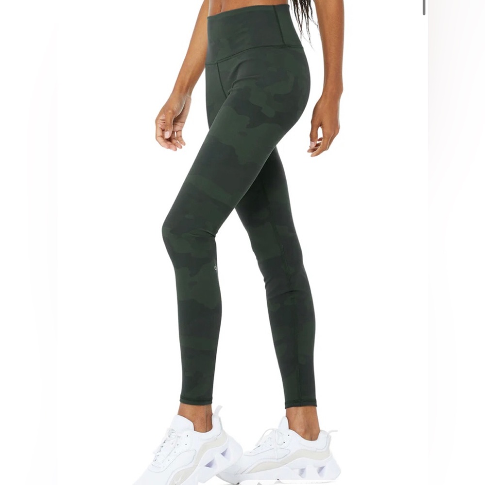 GUC Alo camouflage leggings